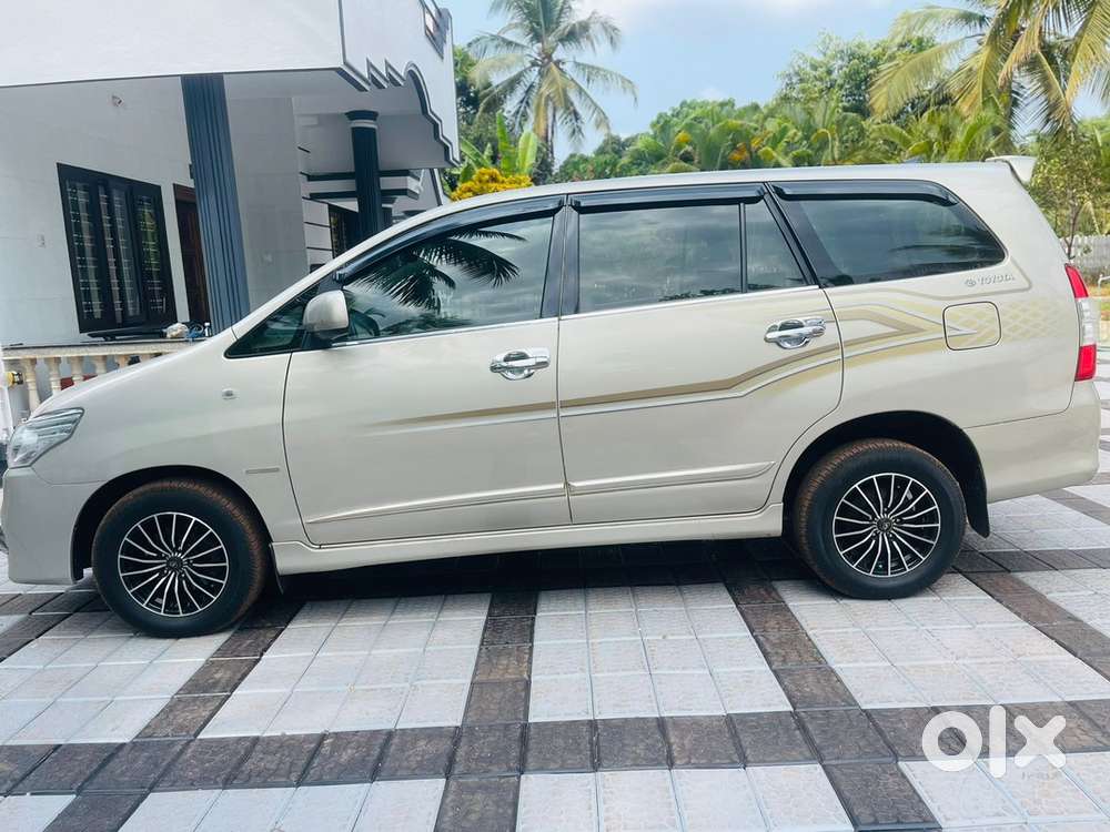 Toyota Innova Diesel 2014
