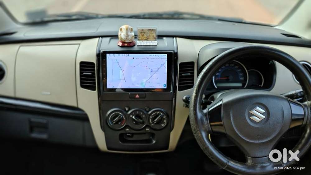 2018 Automatic Wagonr Vxi, Silky Silver, Mint Condition