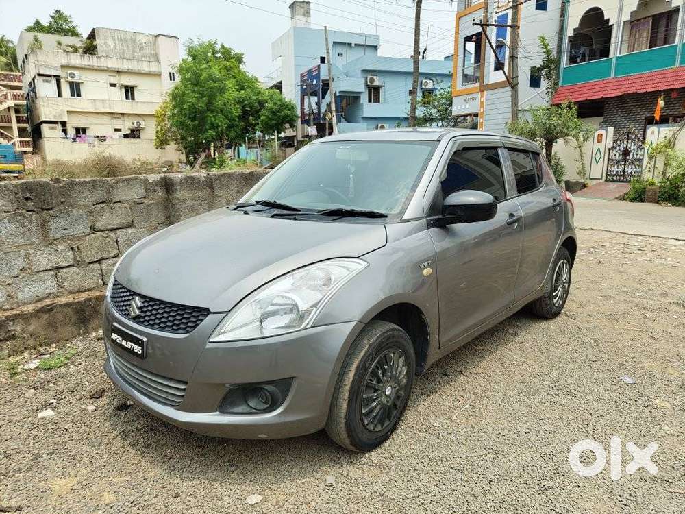 Maruti Suzuki Swift Lxi Optional-o, 2012, Petrol