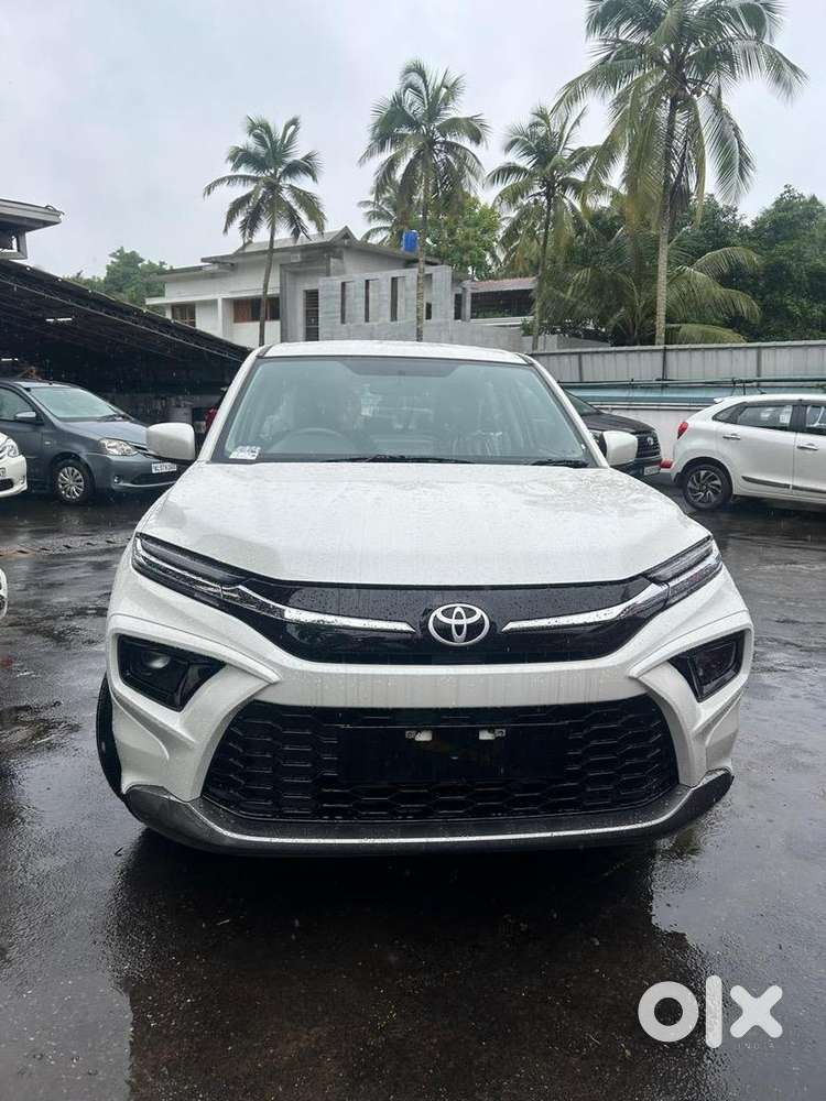 Toyota Petrol Manual 2025