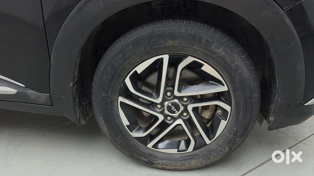 Kia Carens 1.4 Luxury 7 Str, 2022, Petrol