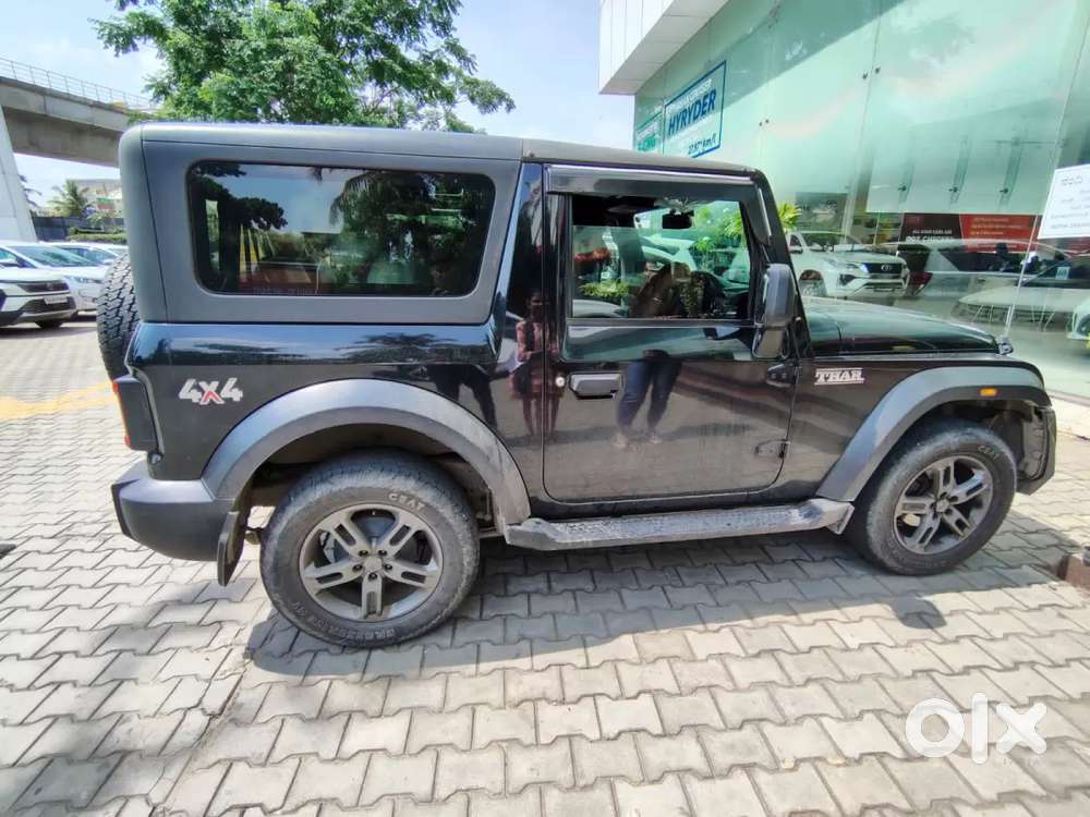 Mahindra Thar Lx 4-str Convertible At, 2022, Petrol