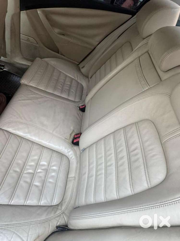 Volkswagen Passat 2010 Petrol Well Maintained