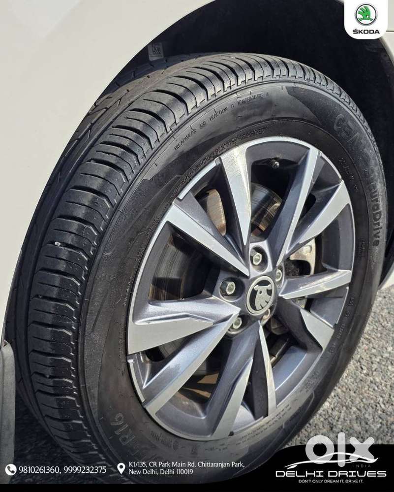 Skoda Slavia, 2025, Petrol
