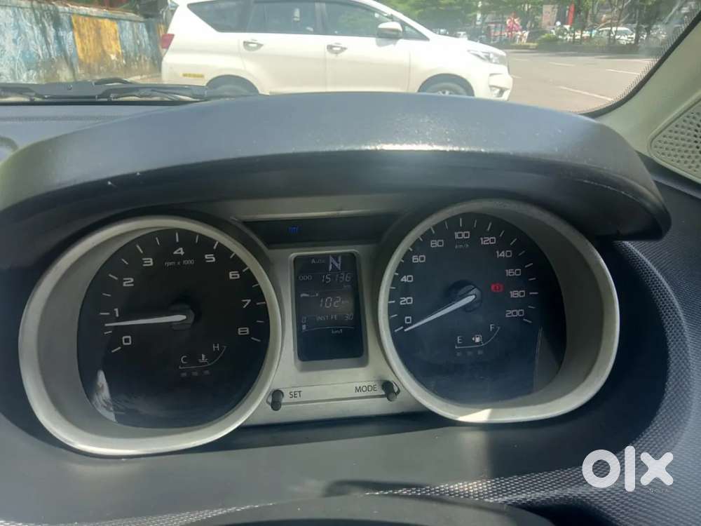 Tata Tiago Xza, 2017, Petrol