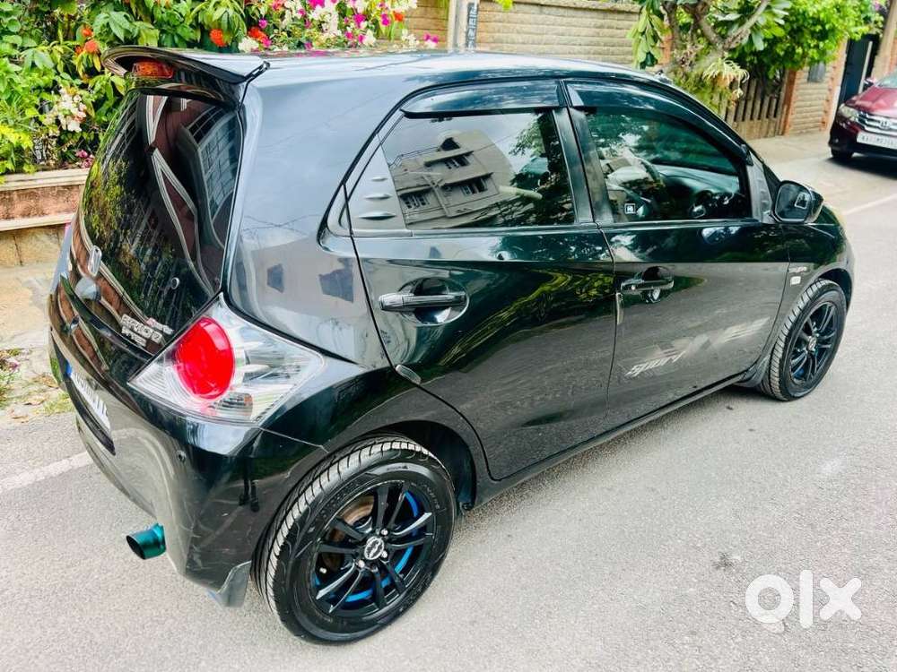 Honda Brio V Mt, 2013, Petrol