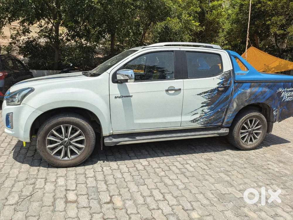 Isuzu D-max V-cross Automatic, Reg In 2023