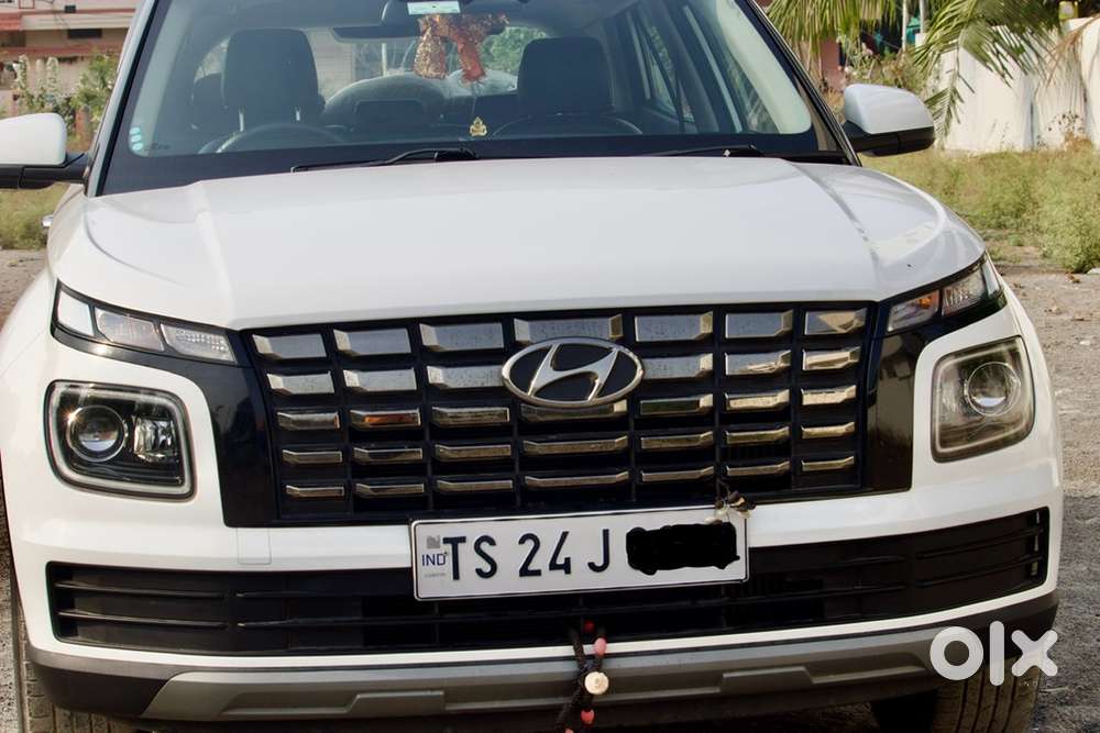 New Car With Premium Maintenance Luxury Vechile