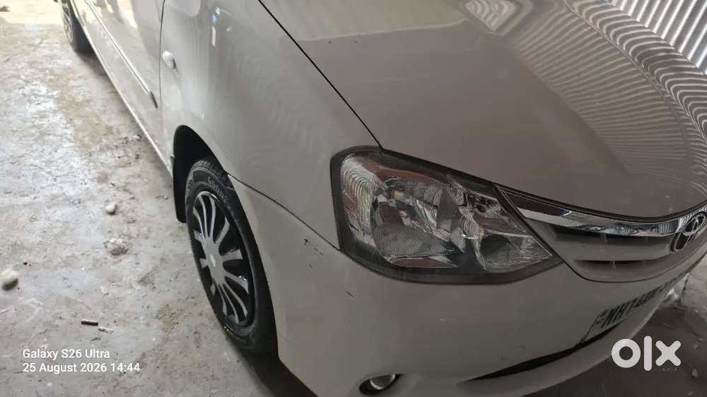 Toyota Etios 1.5 G 2012