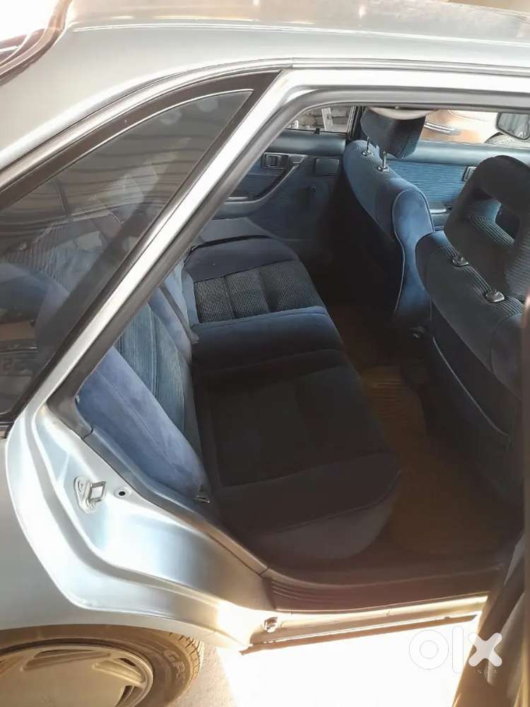 A.c  Power  Steering,  Sun Roof  , & E.t.c