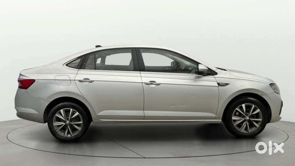 Skoda Slavia Style 1.0l Tsi Mt, 2022, Petrol