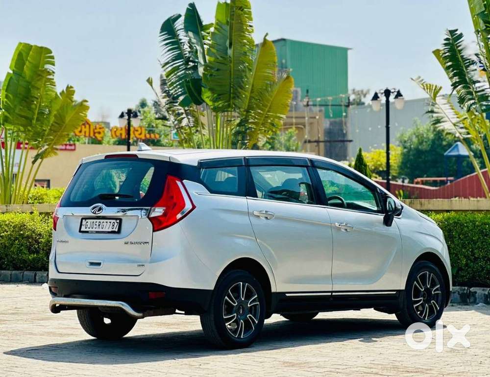 Mahindra Marazzo M8, 2018, Diesel