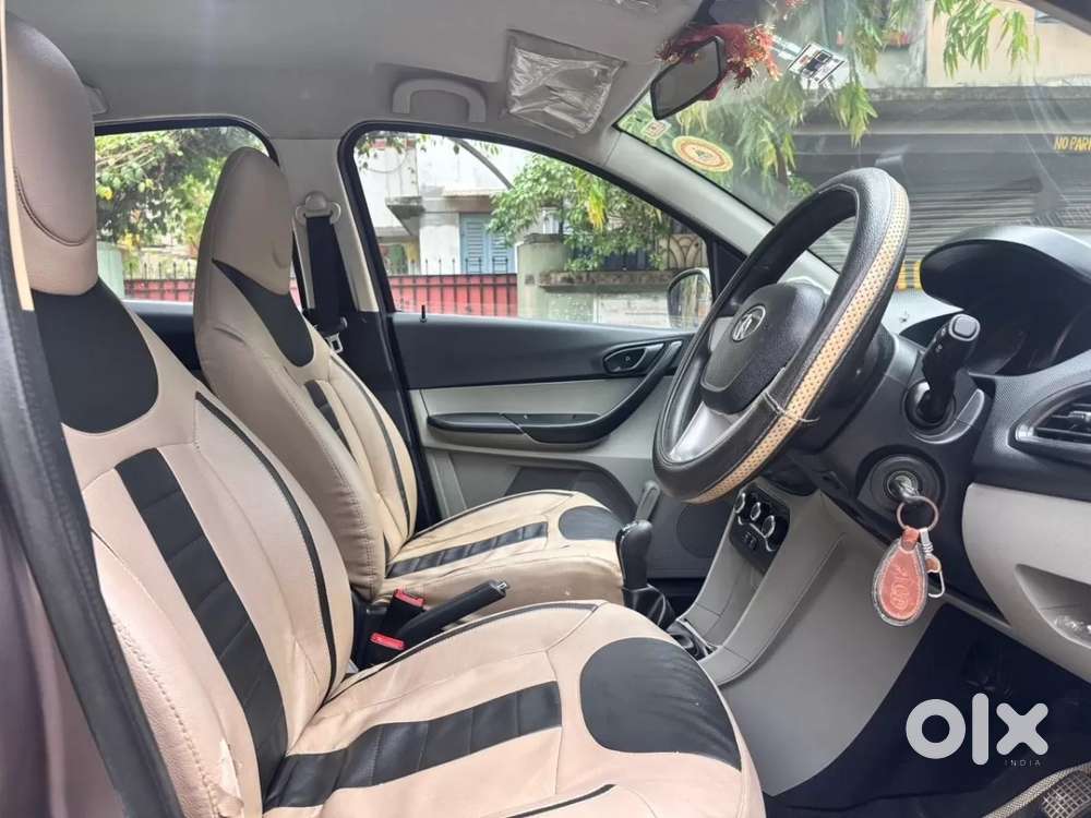 Tata Tiago Xe, 2018, Petrol