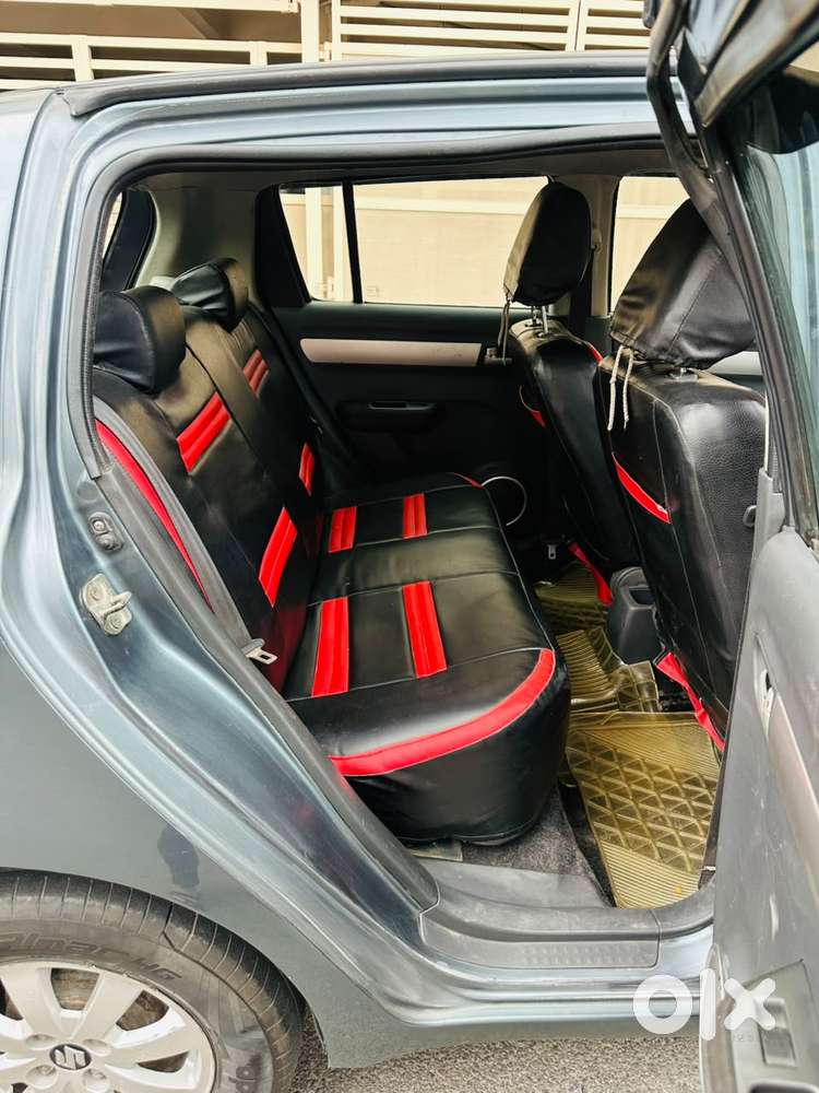 Maruti Suzuki Swift Vxi + Manual, 2010, Petrol