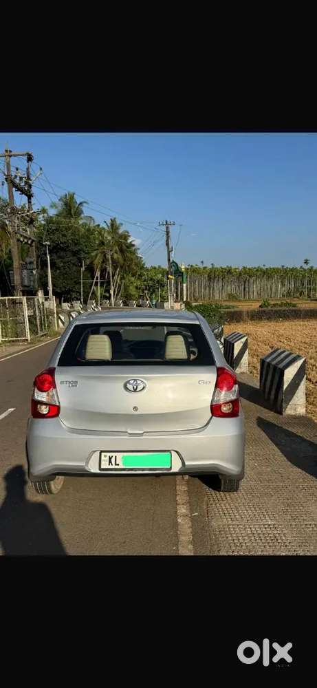 Toyota Etios Liva 2015