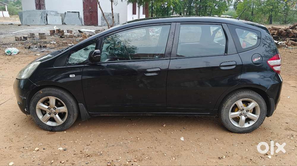Honda Jazz 2010 (top Variant) Fc Valid Until 2030, New Clutch&battery