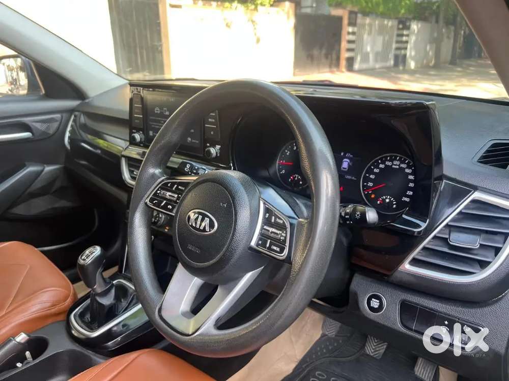 Kia Seltos Petrol 2021