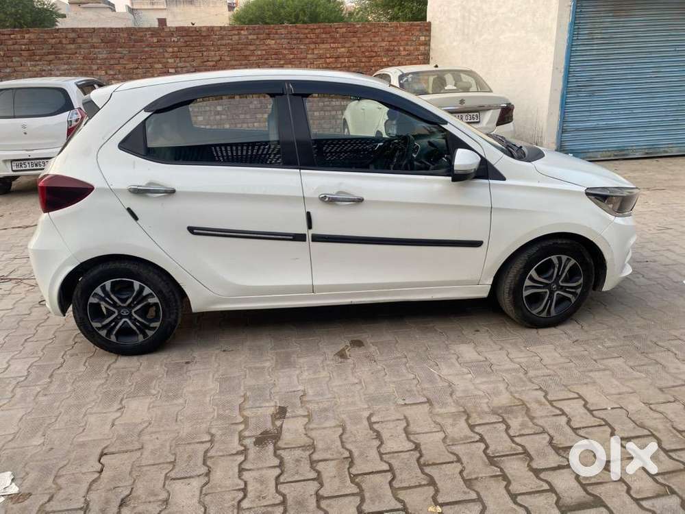 Tata Tiago Pure Petrol New Condition