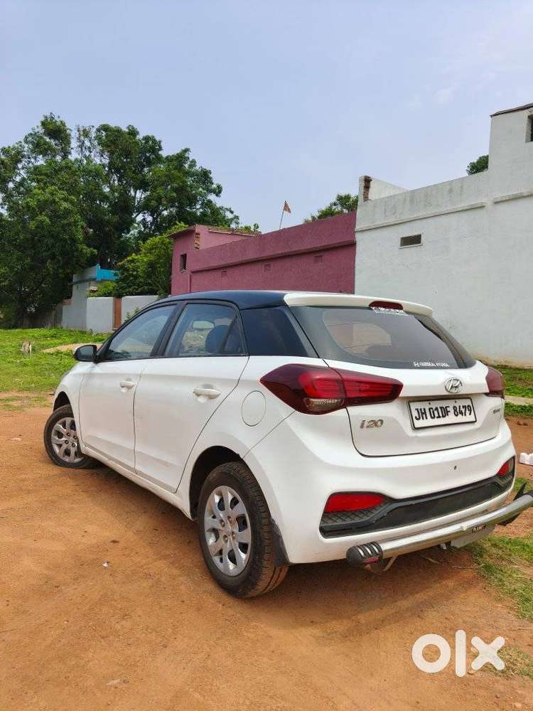 Hyundai I20 Sportz 1.2 Bs-iv, 2018, Petrol