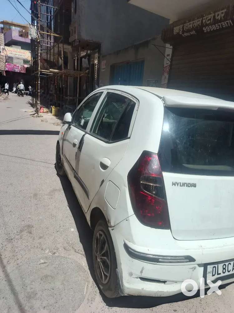Hyundai I10 2011decemder  Cng & Hybrids 100000 Km Driven