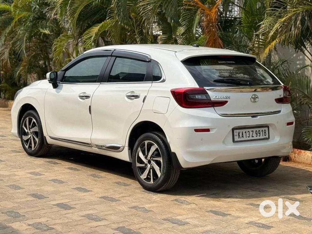 Toyota Glanza 1.2 V Amt, 2023, Petrol