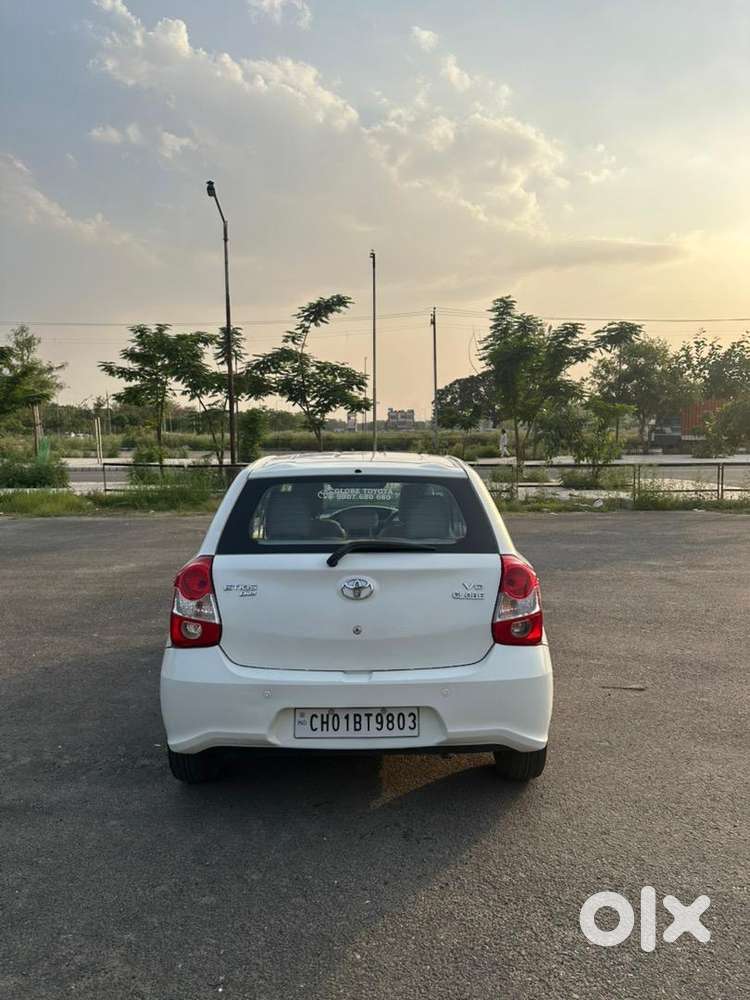 Toyota Etios Liva 2018 White