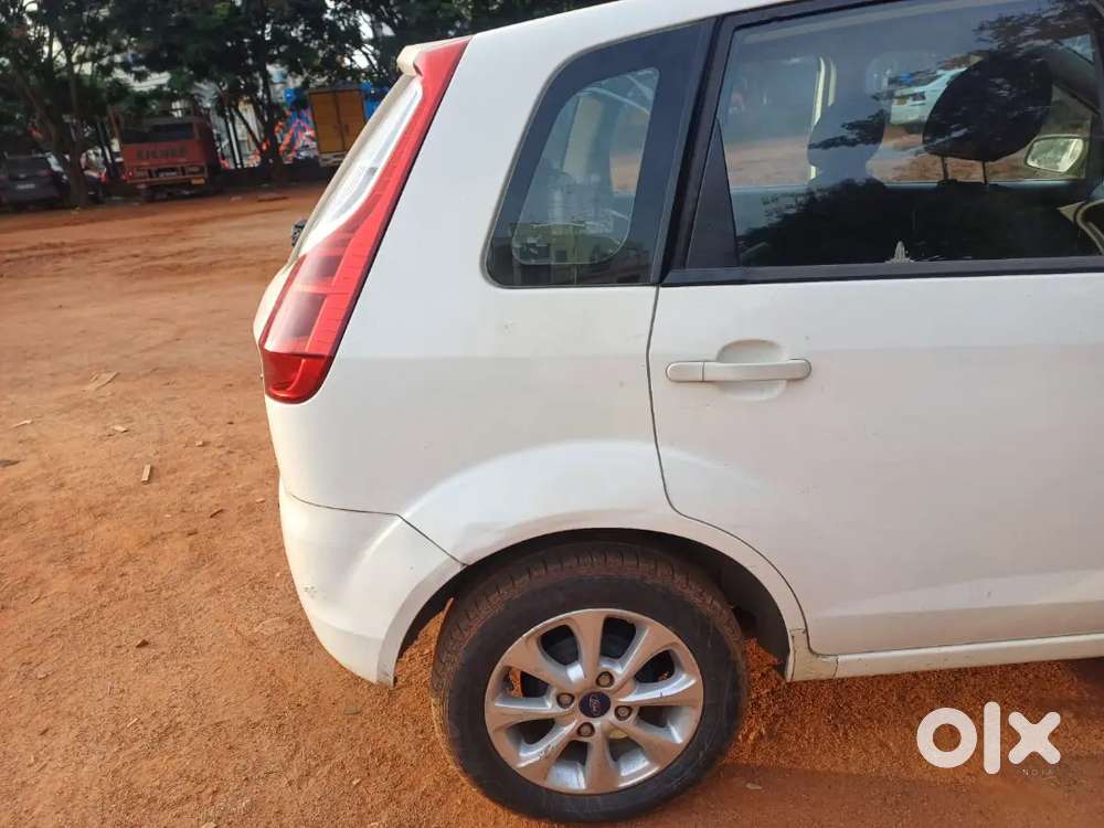 Ford Figo 2012 Petrol Manual
