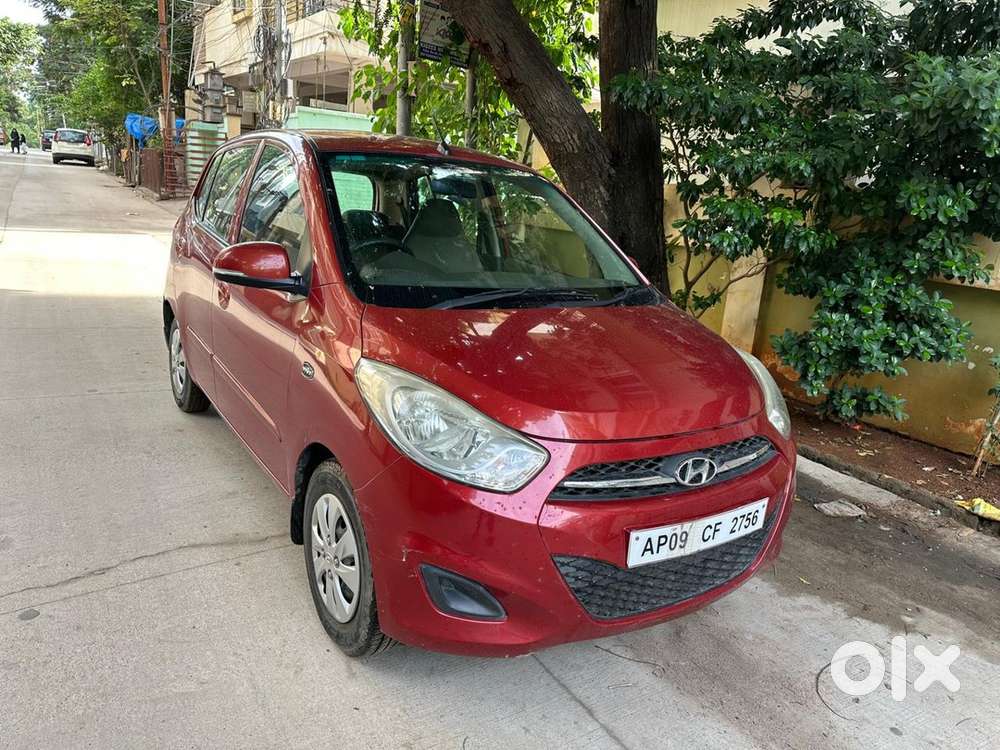 Hyundai I10 Sportz 2011