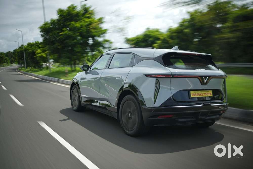 Vinfast Vf 7 - 4 Wheel Drive Full Option