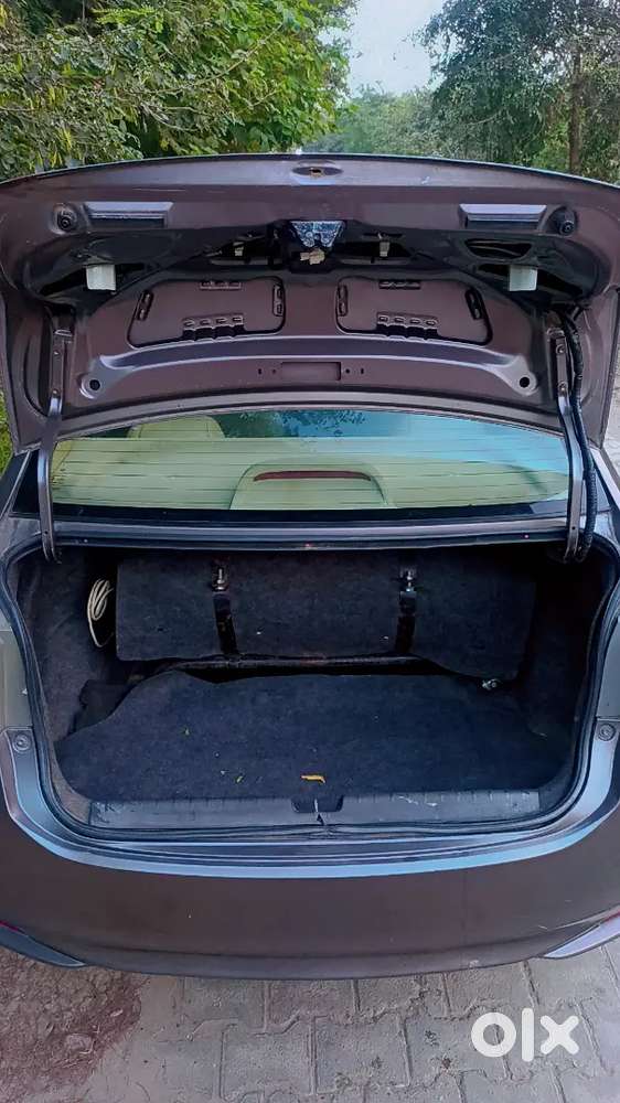 Honda City 1.5 Vx Mt (i-vtec)  Sunroof  Top Model  Good Condition