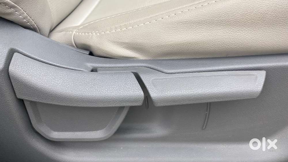 Hyundai Creta 1.5 Sx (o) Ivt Petrol, 2025, Petrol