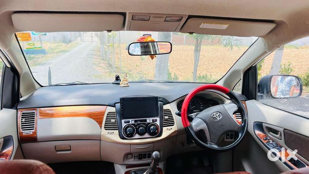 Toyota Innova 2013 Diesel Well Maintained