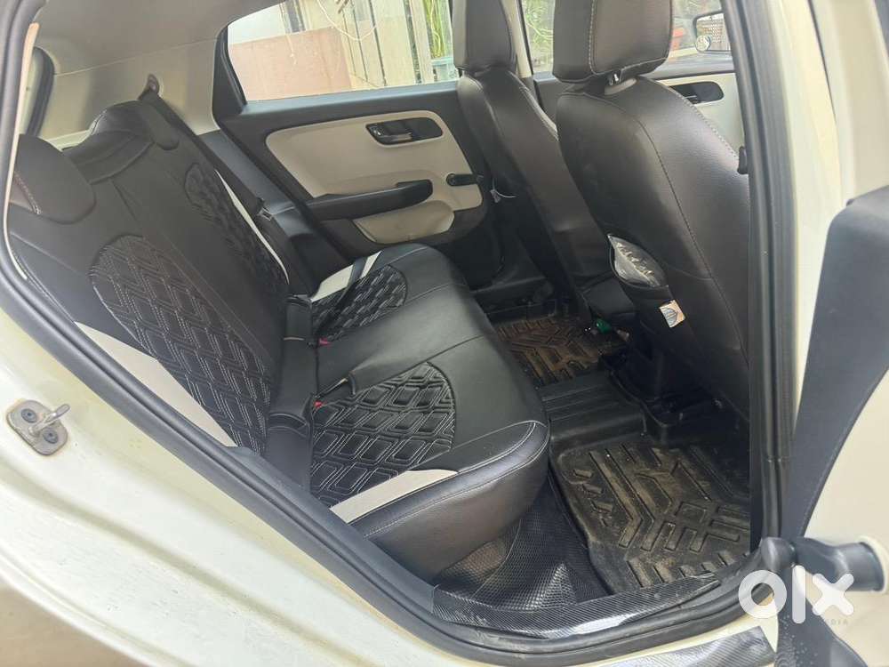 Tata Altroz 2023 Diesel 42000 Km Driven