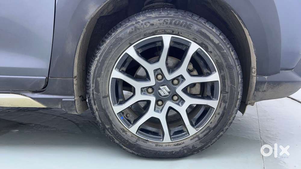 Maruti Suzuki Xl6 1.5 Alpha At, 2022, Petrol