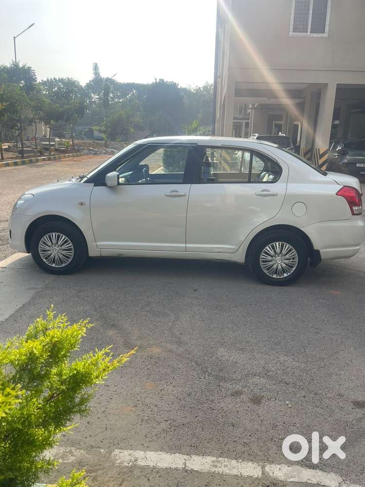 Maruti Suzuki Swift Dzire Vxi, 2012, Petrol