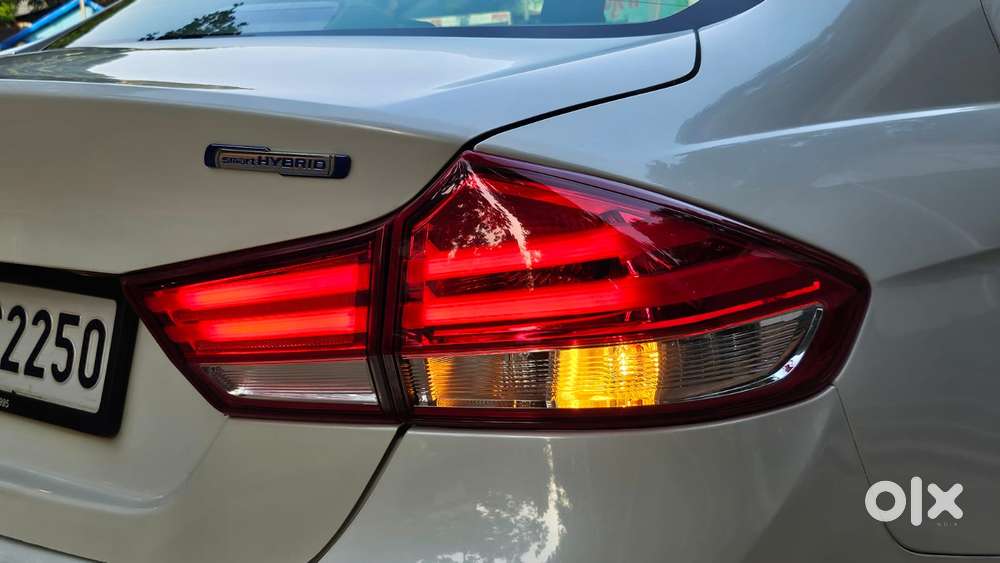 Maruti Suzuki Ciaz Smart Hybrid Alpha , 2023, Petrol