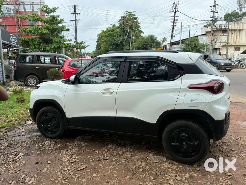 2025 Tata Punch Adv Amt