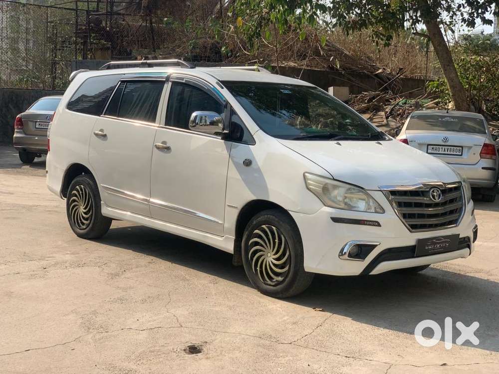 Toyota Innova 2015 Diesel Well Maintained