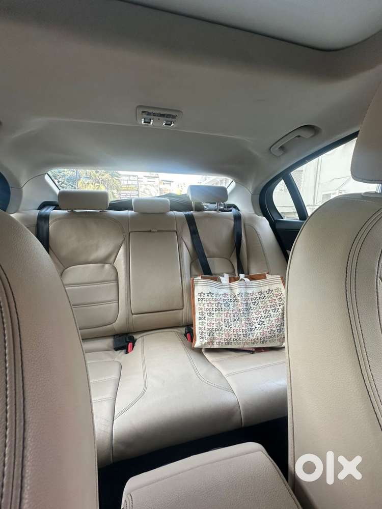 Jaguar Xe 2016 Petrol 27000 Km Driven