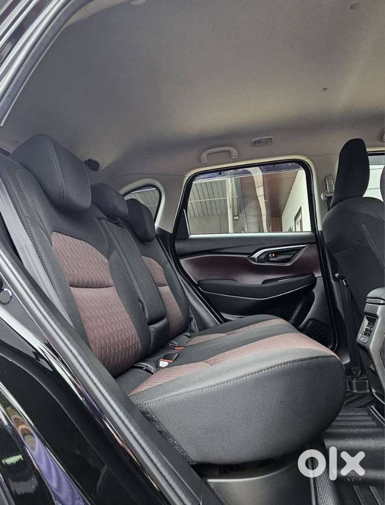 Maruti Suzuki Grand Vitara 1.5 Sigma Smart Hybrid, 2025, Petrol