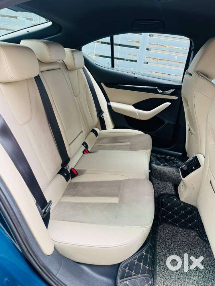 Skoda Octavia 2.0 L K Tsi At, 2022, Petrol