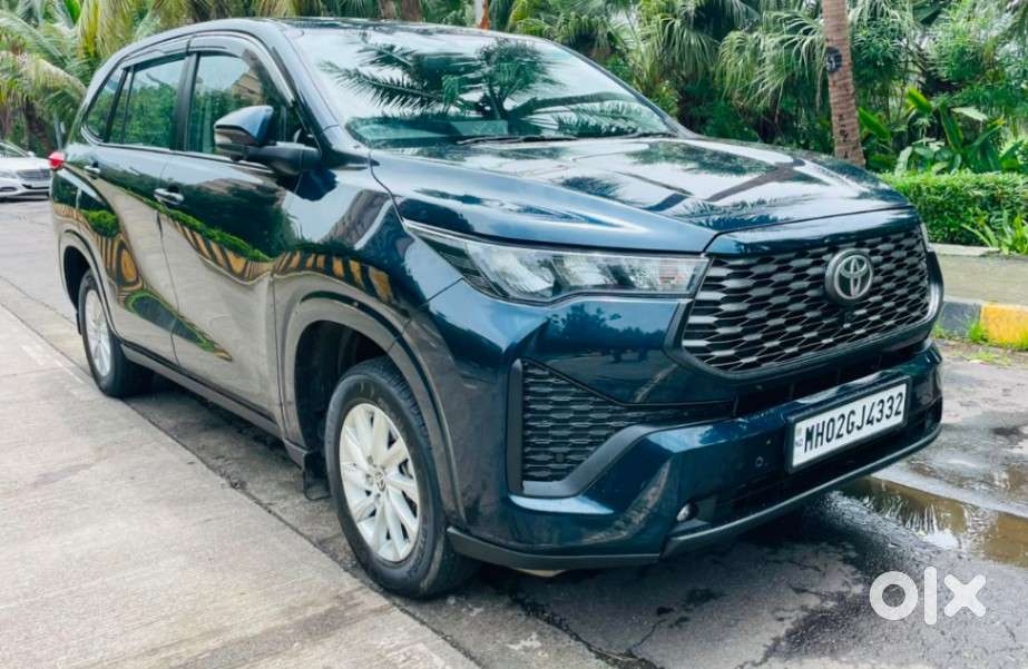 Toyota Innova Hycross Gx (o), 2025, Petrol