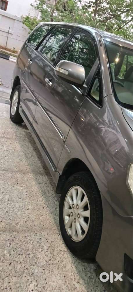 Toyota Innova 2013 Diesel 115000 Km Well Maintained
