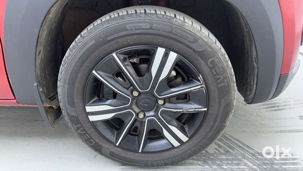 Renault Kwid 1.0 Climber (o) Dual Tone, 2024, Petrol