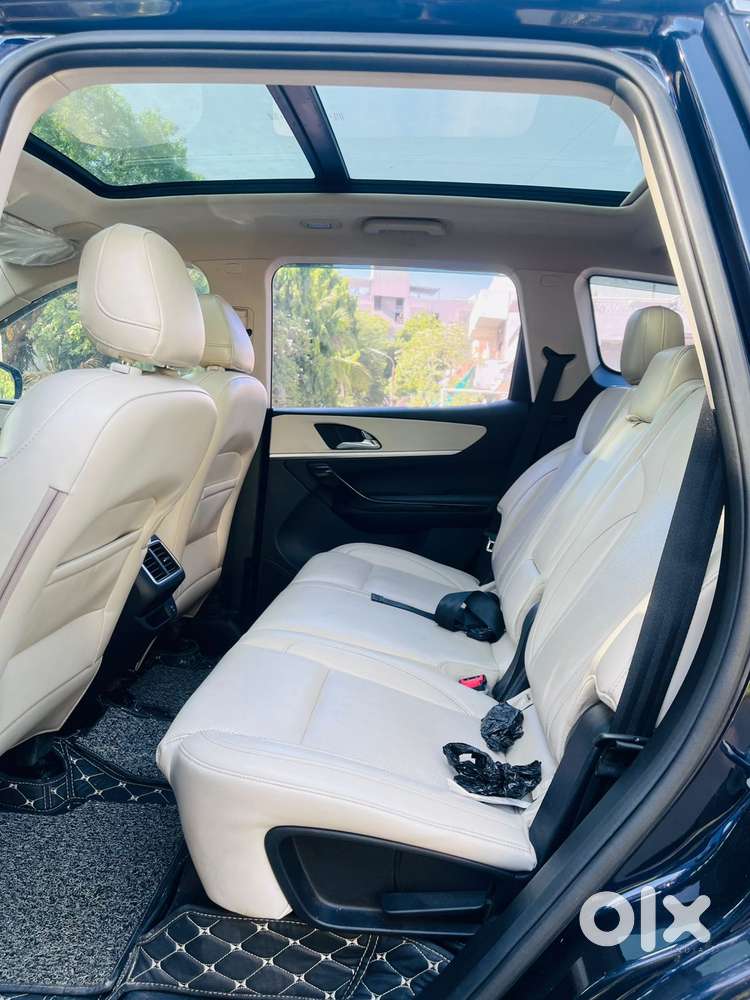 Mahindra Xuv700 2.2 Ax 7 Diesel At Luxury Pack Str, 2023, Diesel