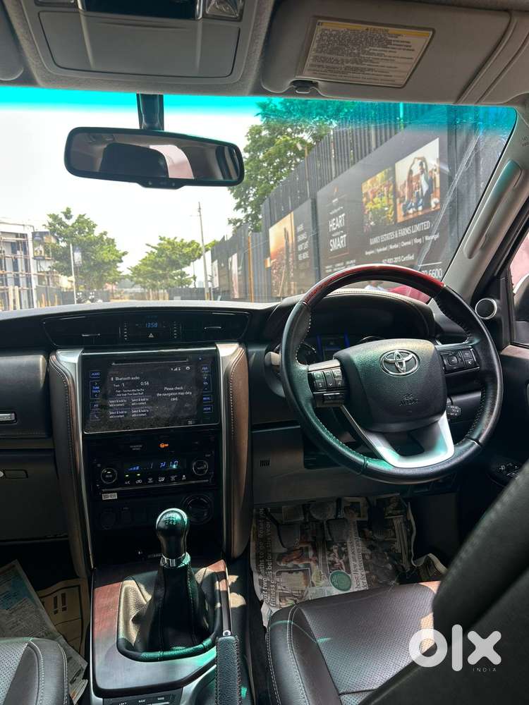 Toyota Fortuner 4x4 Manual Limited Edition, 2019, Diesel
