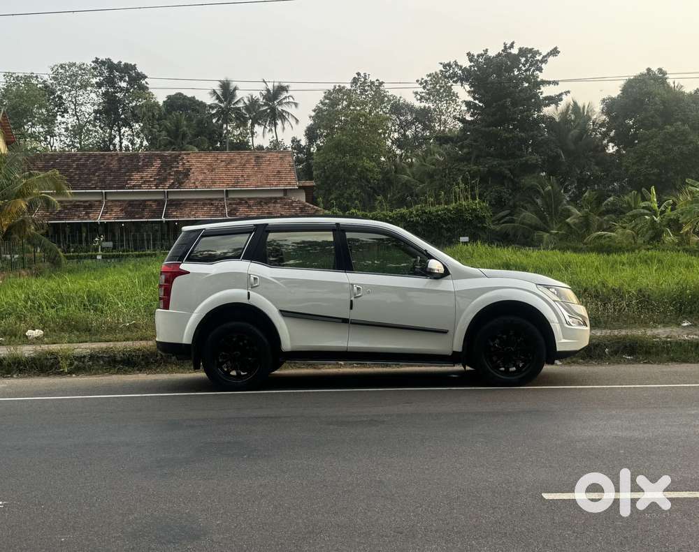 Mahindra Xuv500 W11 Option, 2015, Diesel