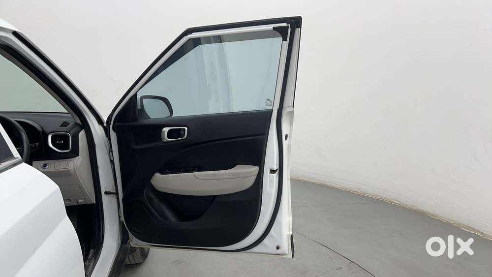 Hyundai Venue 1.5 Crdi Sx (o), 2023, Diesel