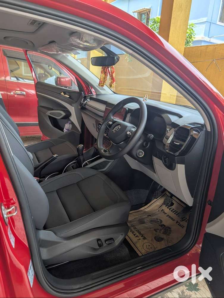 Skoda Kylaq Prestige Manual Transmission Top Model