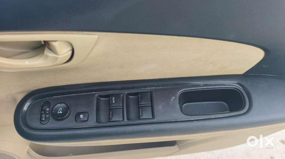 Honda Mobilio 1.5 E I-vtec Mt, 2014, Petrol